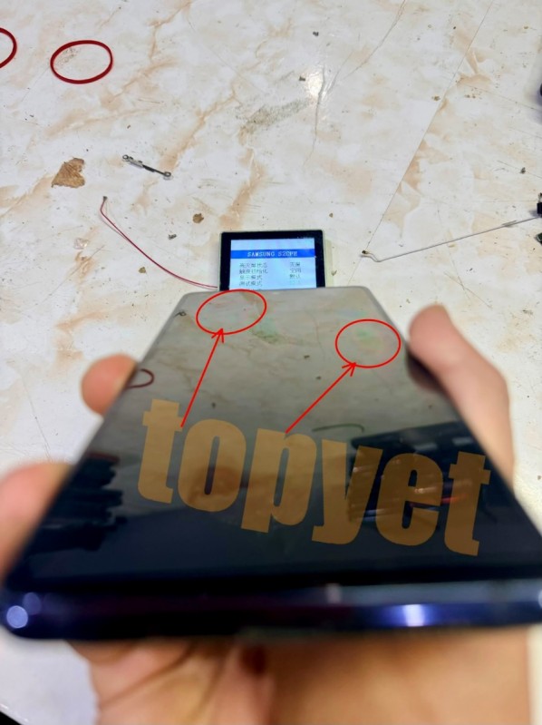 Как бързо да изберете напълно счупени LCD екрани на Samsung
