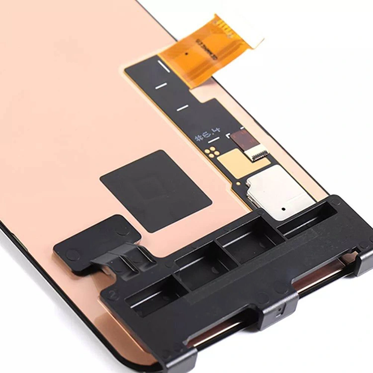 Pixel 8 LCD екрани
